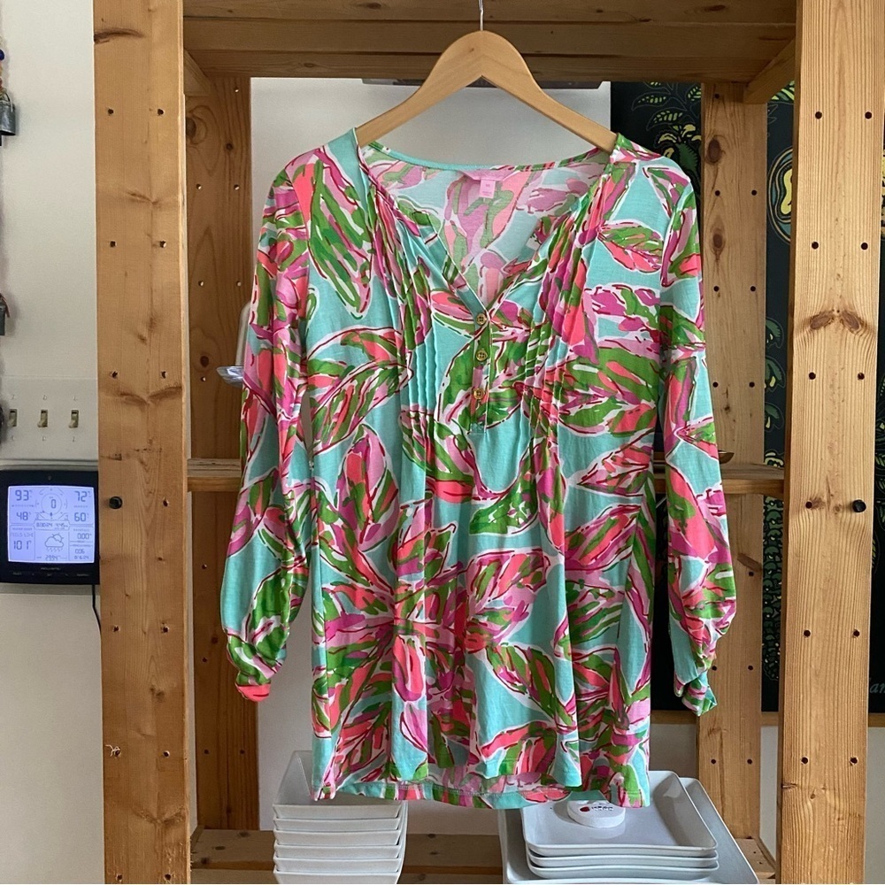 Lilly Pulitzer Colorful Dorthy Pintuck Blouse Top Multi in the Vias Print XS - Picture 3 of 16